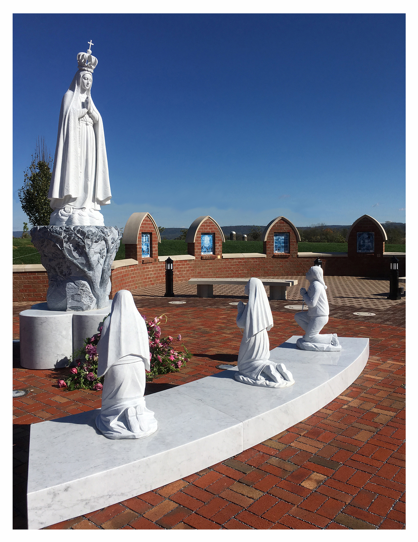 0730-5 St. James Catholic Church-Our Lady of Fatima Shrine Statues of Mary and The Children